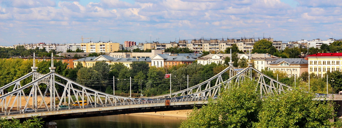 Тверь находится на северо-западе от Москвы.-2