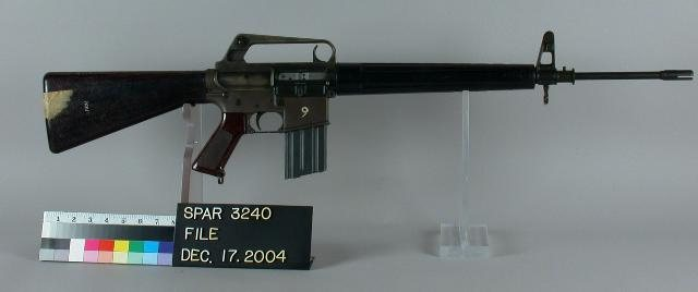 Автомат ArmaLite AR-15. В настоящее время не используется, однако созданные по его подобию полуавтоматические варианты до сих пор популярны на гражданском рынке. (Фото - общественное достояние)