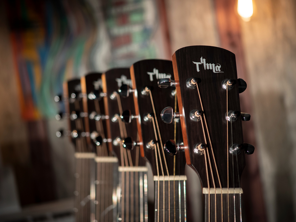 Бренд гитар TYMA расшифровывается, как Touch Your Miracle Acoustic