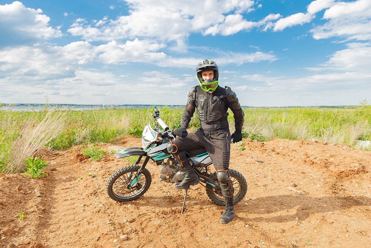 Питбайк — это что-то среднее между мотоциклом и велосипедом. Источник: Shutterstock📷
