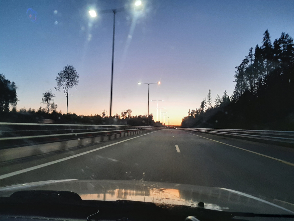 Белая ночь. Местное время 23-40