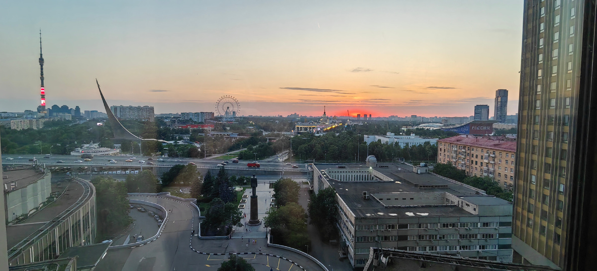 Закат над ВДНХ