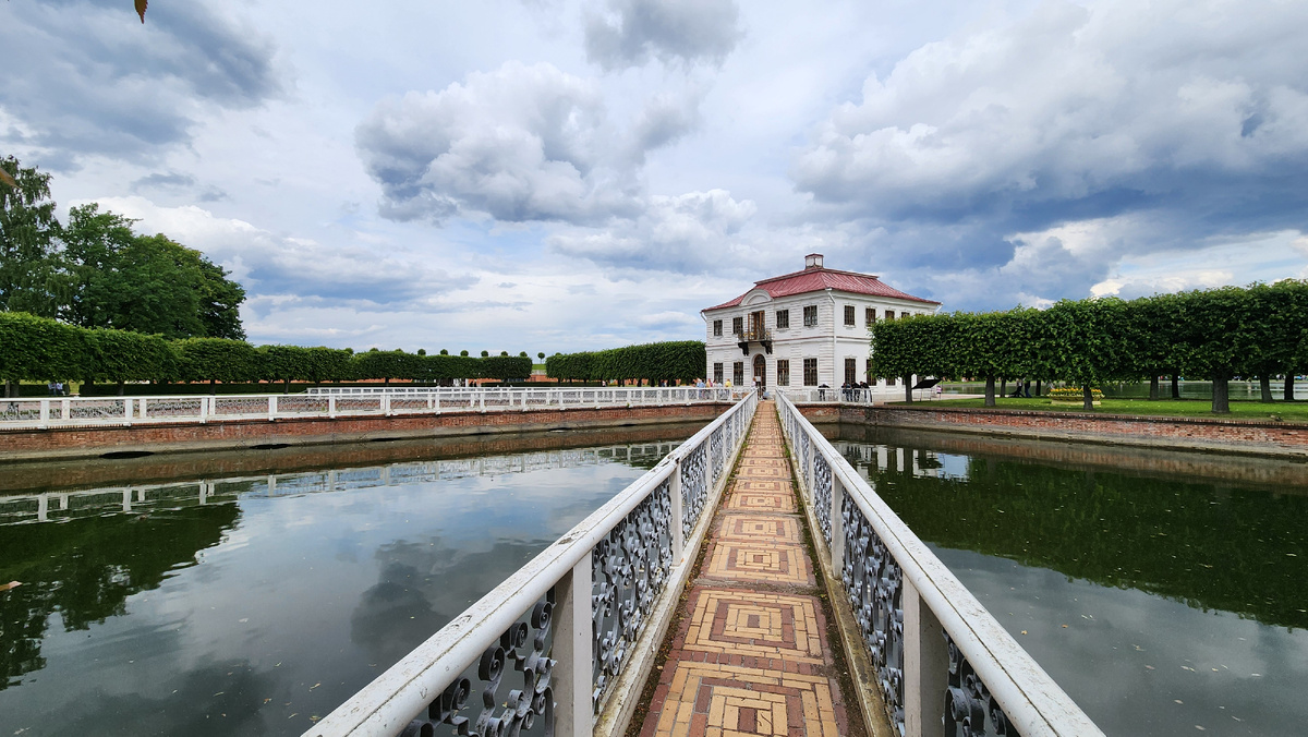 Секторальные пруды дворца Марли. Петергоф. Санкт-Петербург... Фото автора