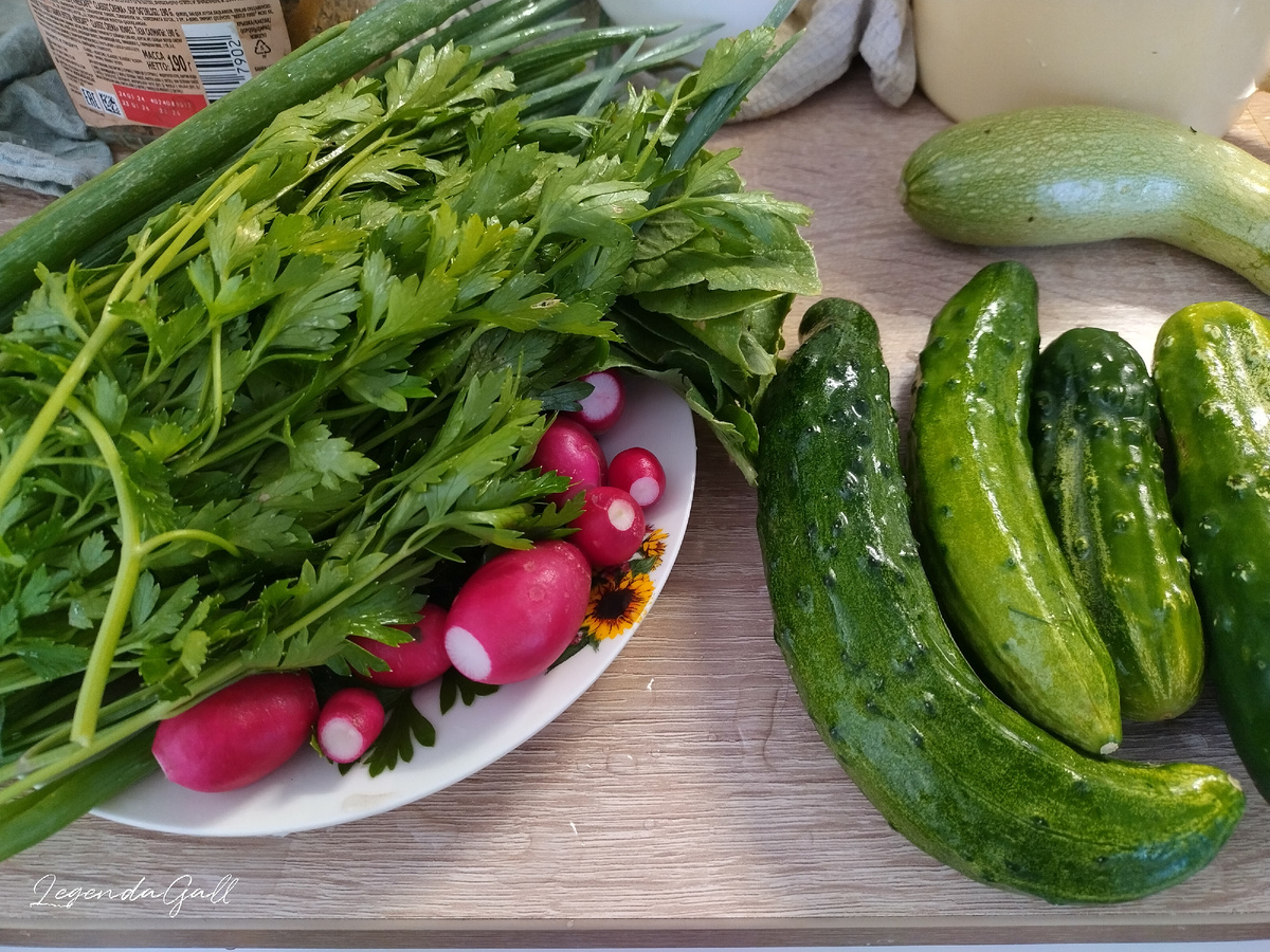 Заготовка. Недостаток редиски буду компенсировать огурцами.