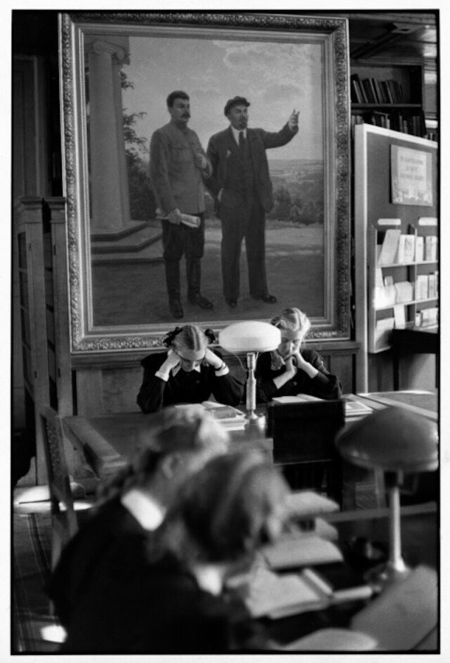 Москва, 1954. Фотограф Анри Картье-Брессон 