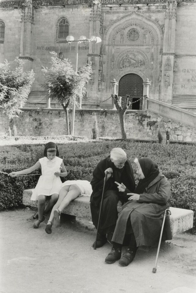 Саламанка, Испания, 1963. Фотограф Анри Картье-Брессон 