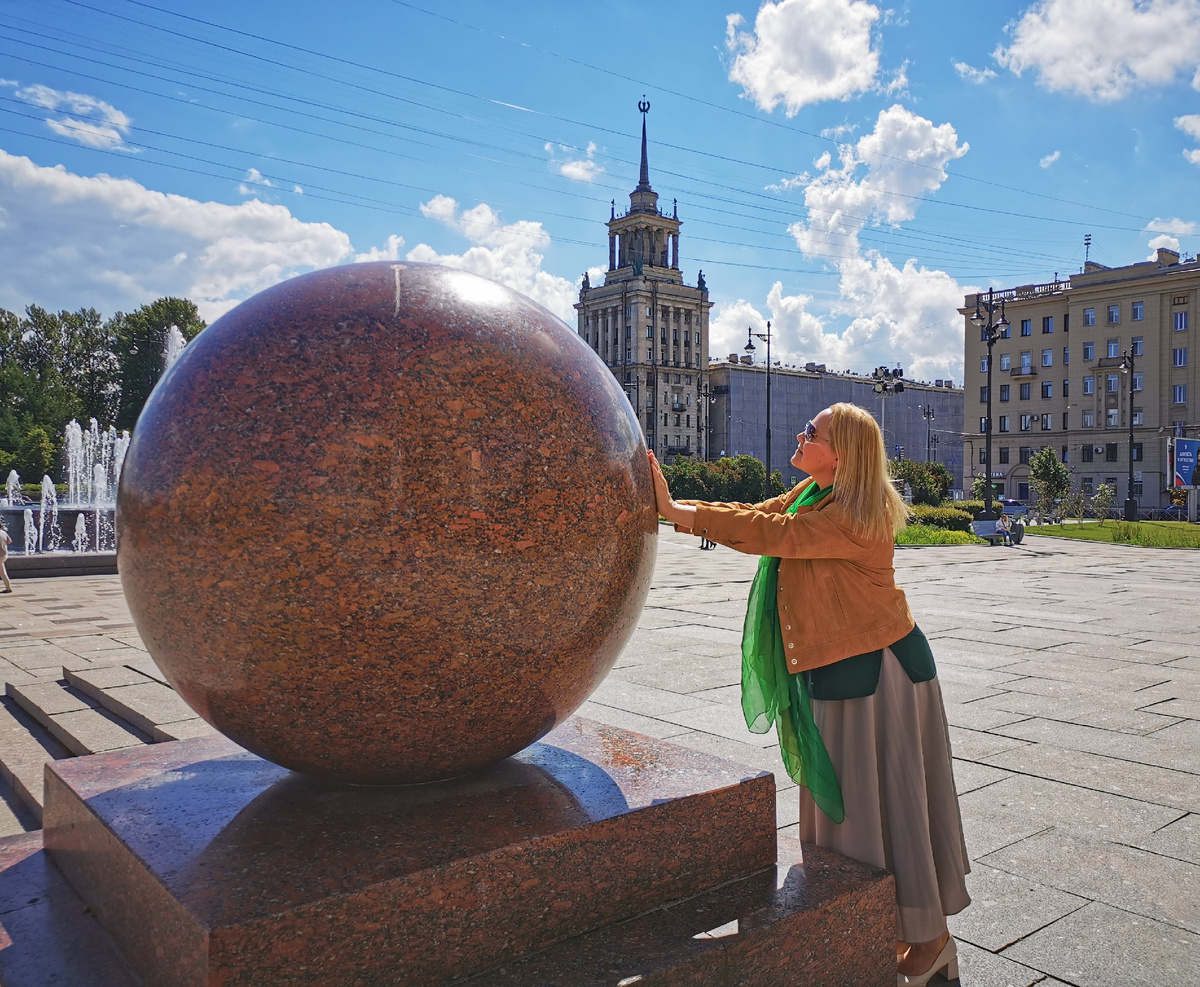 Жанна Швыдкая, писатель, автор книг "Огранка" и "Метаморфоза" декалогии "Гравитация жизни"