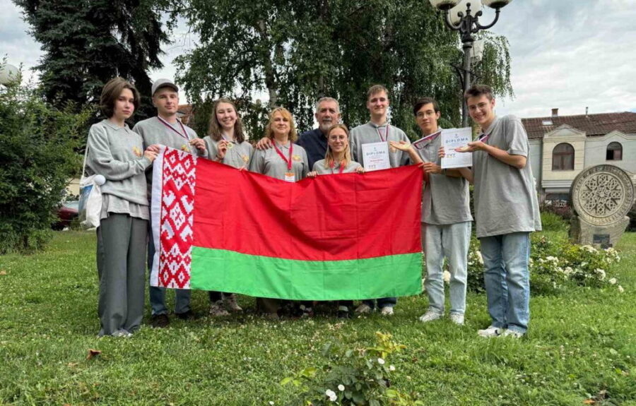 Белорусские школьники завоевали пять медалей на десятой Европейской географической олимпиаде EGEO-2024 в Сербии: три золотые, одну серебряную и бронзовую, сообщает корреспондент агентства...