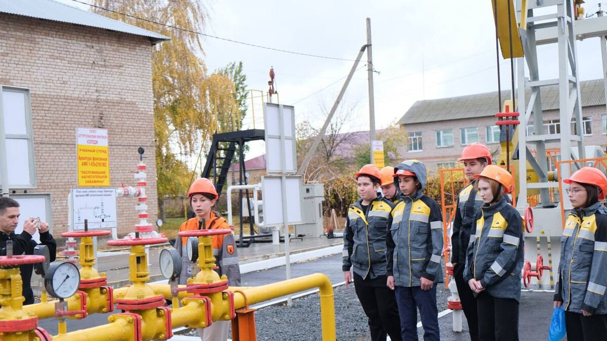  📷    Бугурусланский нефтяной колледж познакомит школьников с востребованными профессиями Андрей Севостьянов