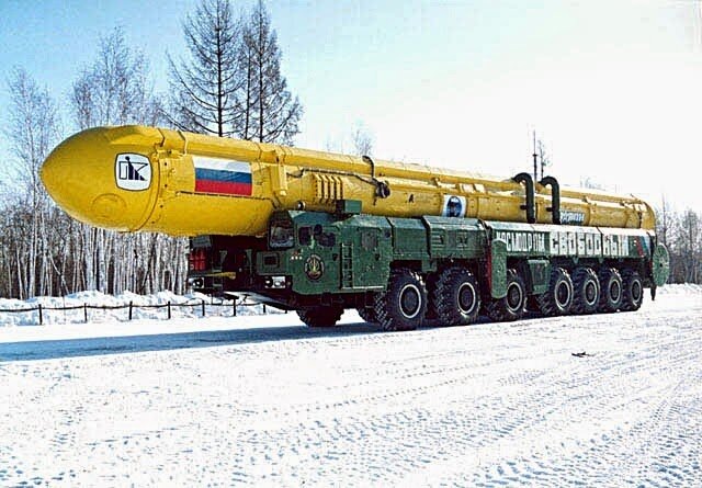 Использовавшаяся для запусков РН «Старт-1» с «космодрома Свободный» модифицированная мобильная пусковая установка комплекса «Тополь»