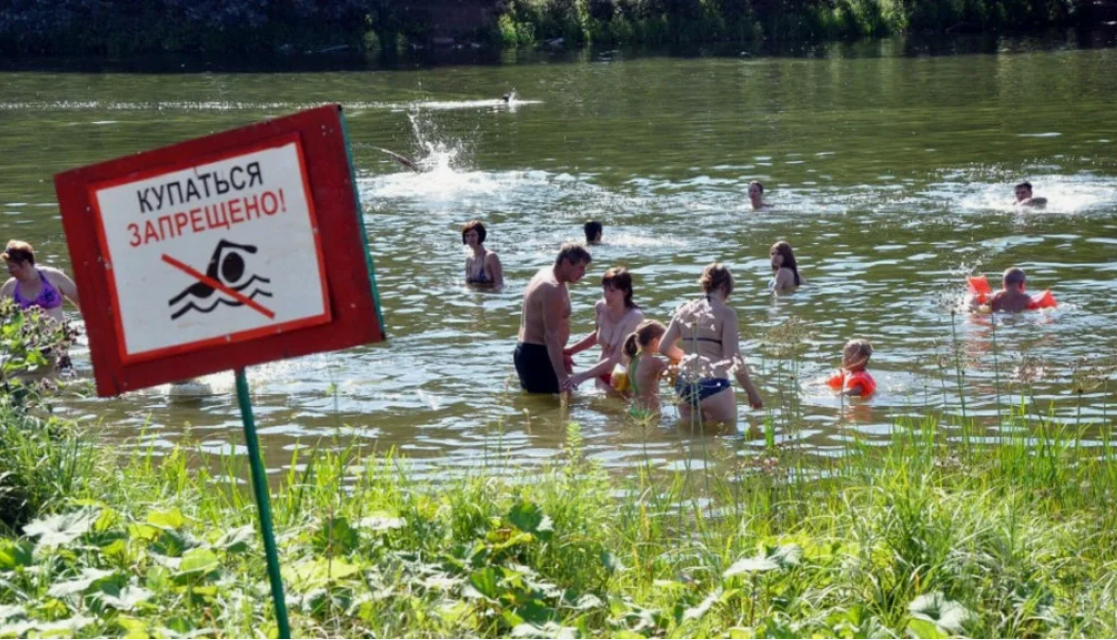 Лето, жара, так и хочется занырнуть поглубже где-нибудь в ближайшем озере или пруду. Стоп. Подождите нырять, сначала прочтите эту статью — один заплыв в озере может стать смертельно опасным.