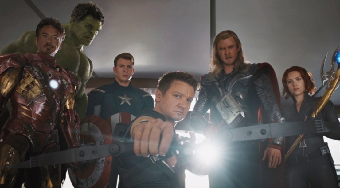 Звезда киновселенной «Marvel», Джереми Реннер, сыгравший Соколиного глаза, недавно дал интервью «Men’s Health», в котором рассказал о дружбе между актерским составом «Мстителей».