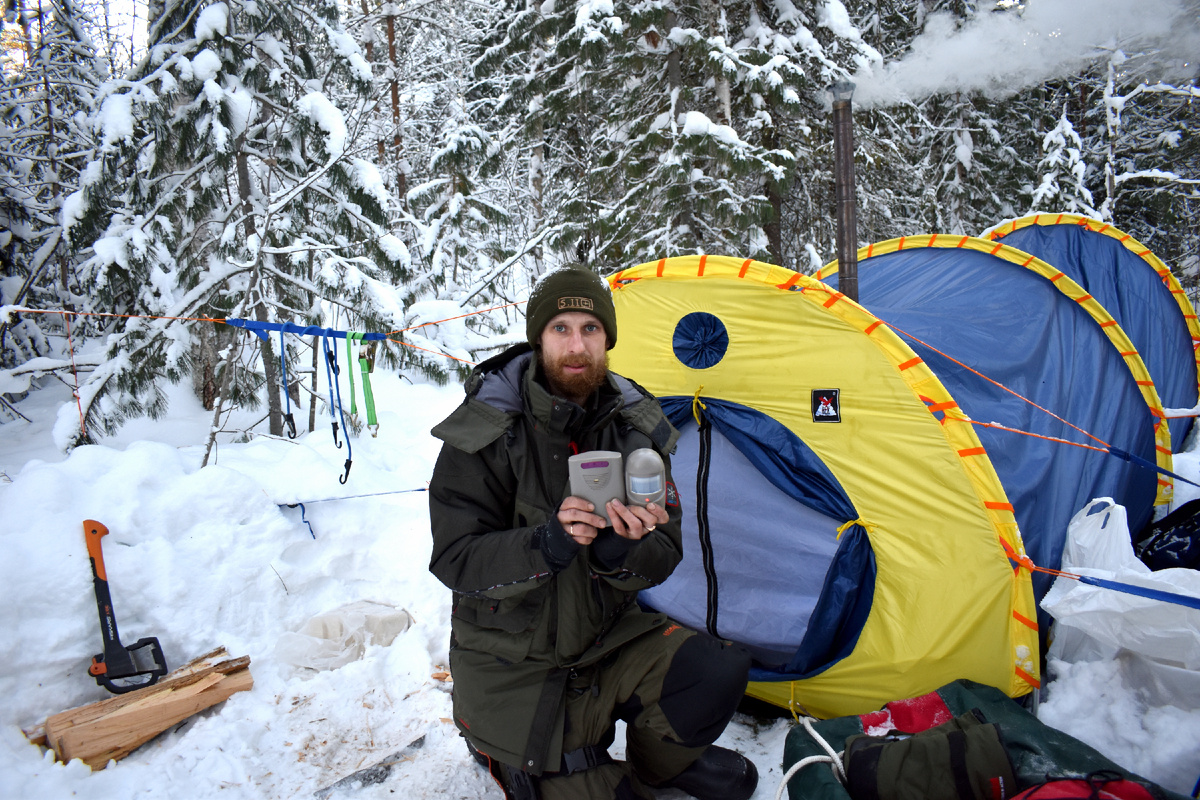 Для людей, которые любят отдыхать на природе, актуальна тема воровства снаряжения, личных вещей и т.д. На помощь приходит кемпинговая автономная сигнализация Cyclop