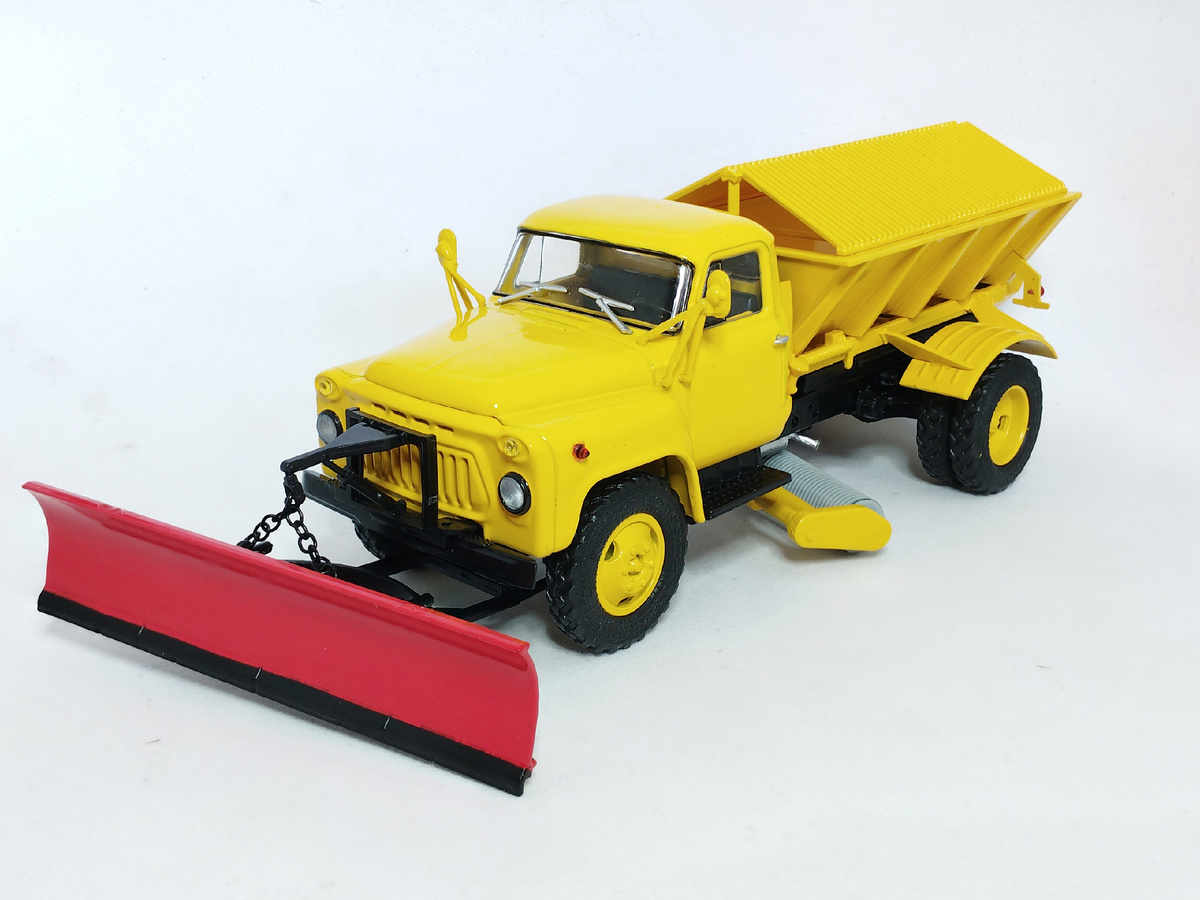 Рис. 2. Модель пескоразбрасывателя ПР-53 (52) от производителя "Авто История" в исходном виде 