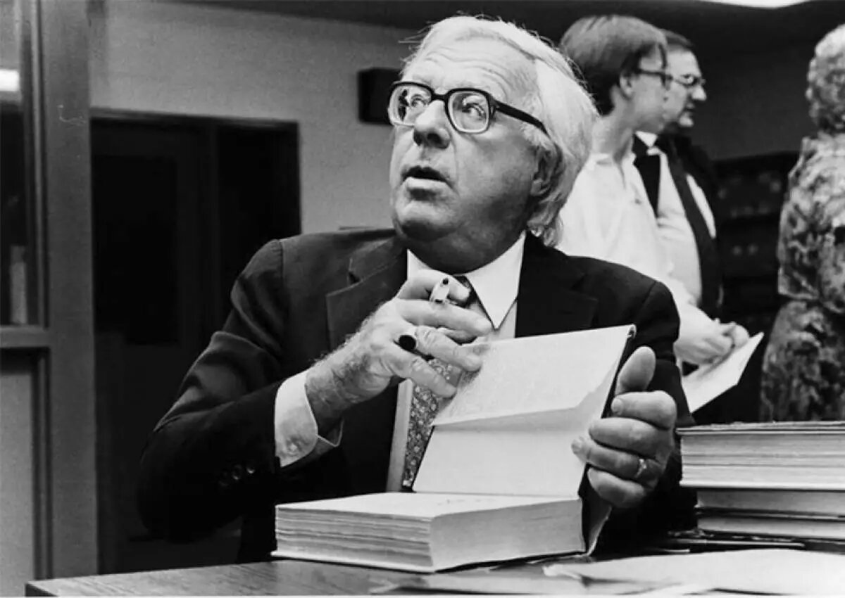 Р д н брэдбери писатель неоромантик. Р д н брэдбери писатель неоромантик. Сэм уэллер. Р д н брэдбери писатель неоромантик. Рэймонд дуглас брэдбери.