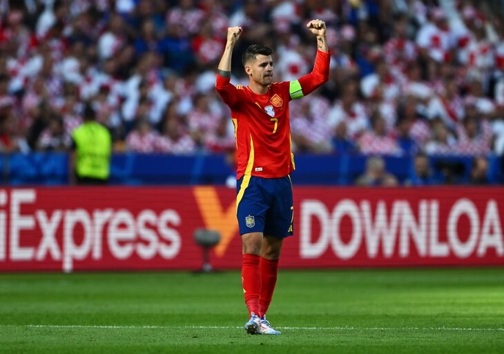 Теперь уже ветеран. Испания играет с Германией в четвертьфинале Евро-2024. Все три важных матча по пути к этой стадии в основе был Альваро Мората. Теперь не просто нападающий, а капитан сборной.