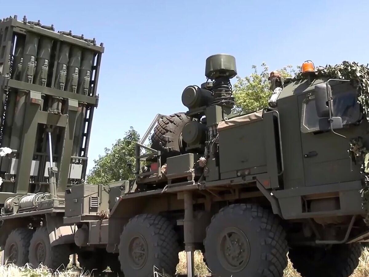    Расчет ЗРК С-350 в зоне проведения спецоперации© Минобороны России