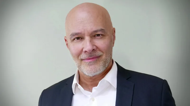 Ханну Раума говорит, что использование искусственного интеллекта, помогающего ему управлять, «продлило мне жизнь»