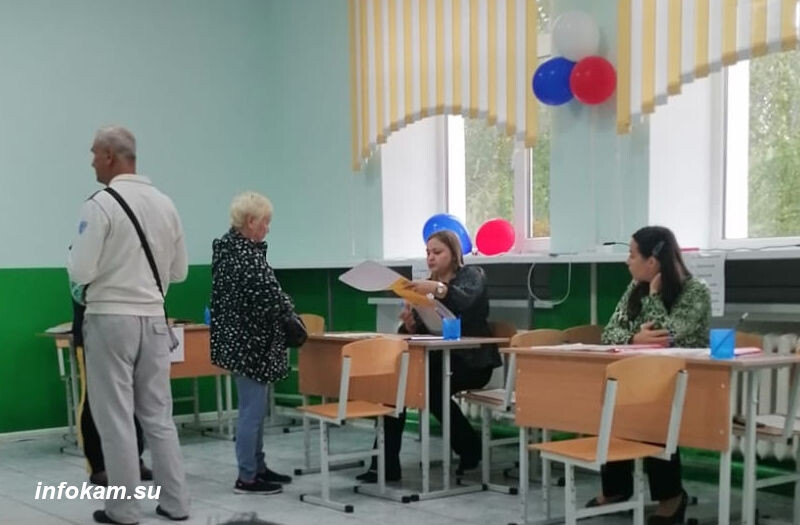    На избирательном участке в Камышине