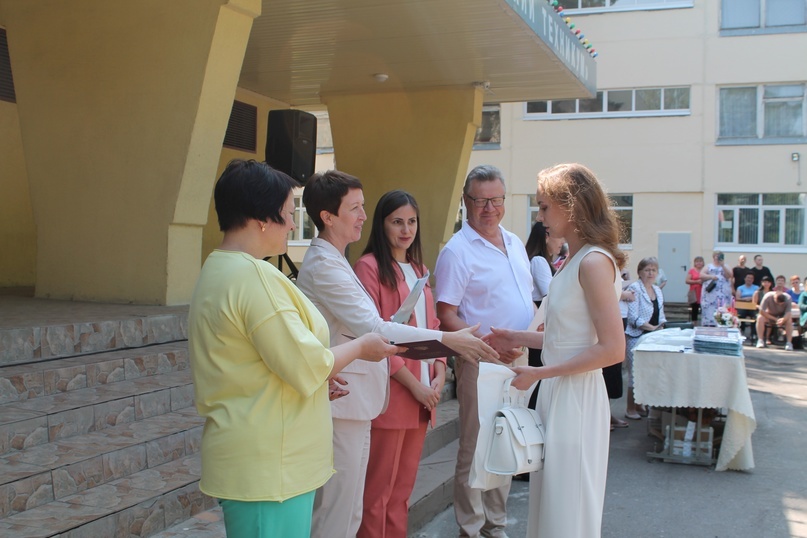 Получение первого документа о профессиональном образовании – важное событие.