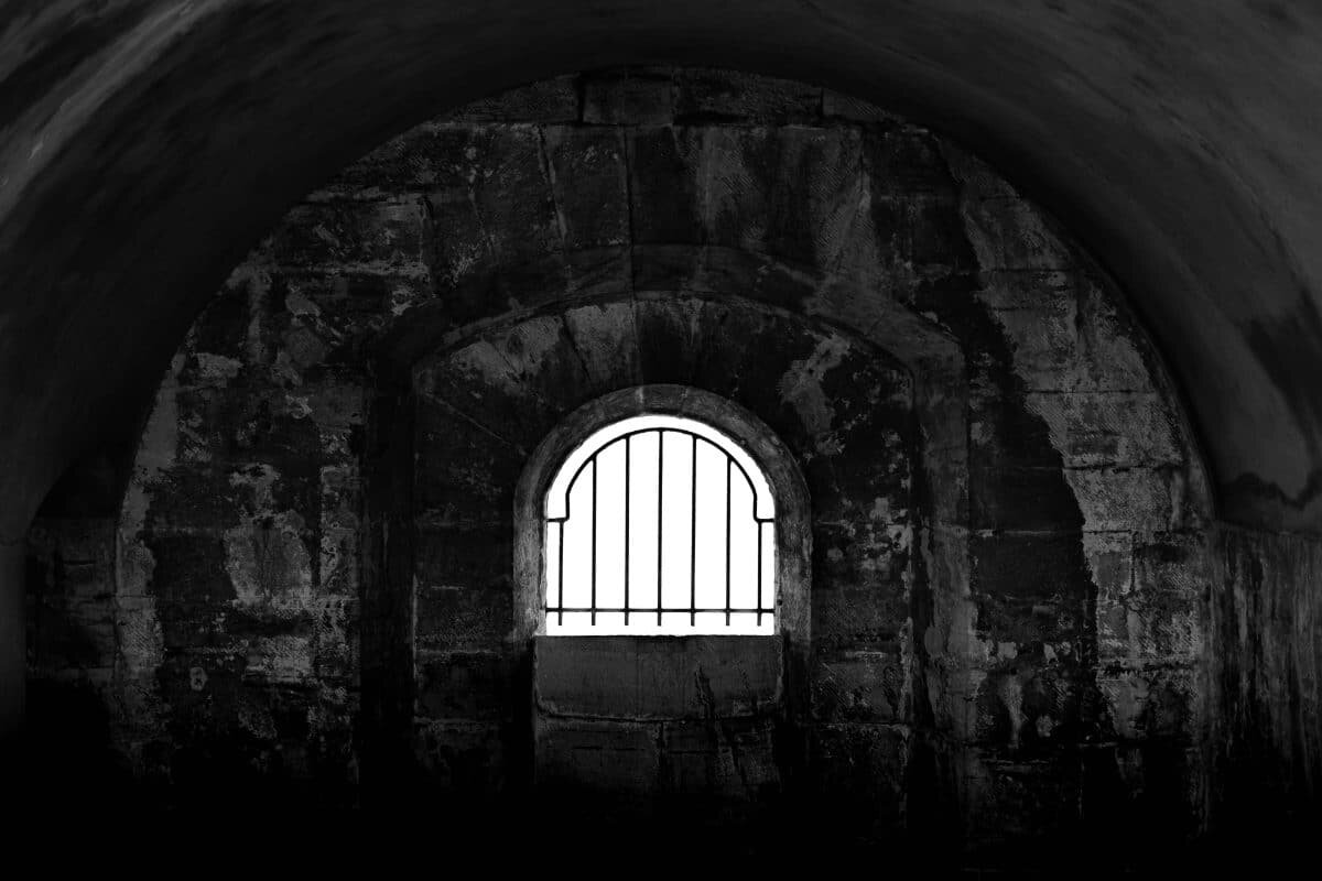    В ТюмГУ рассказали о деятельности царских тюремных инспекторов / © Mike Hindle, unsplash.com