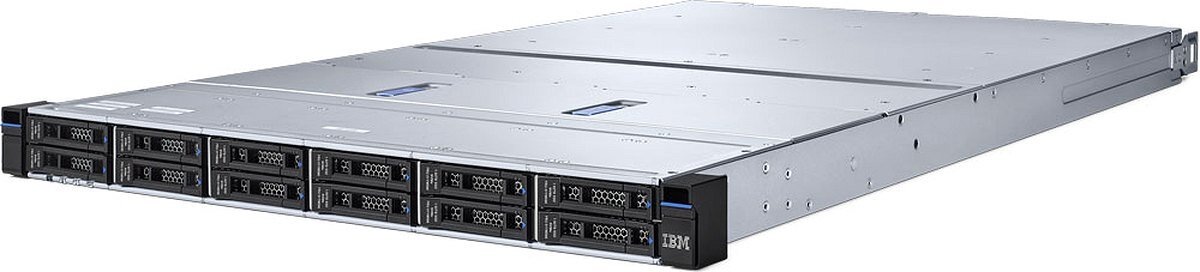 IBM FlashSystem 5300 вид слева