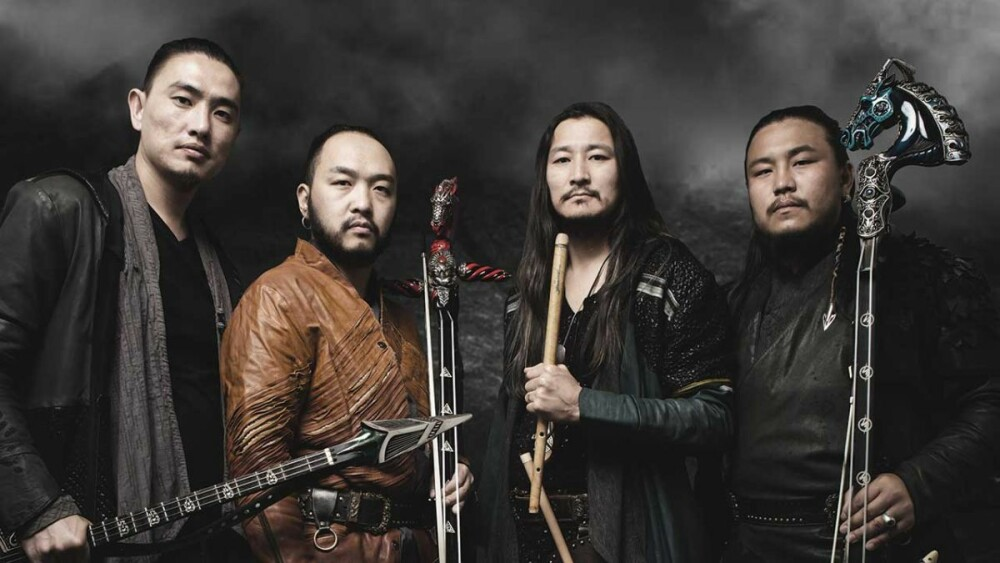 "The Hu" — монгольская рок-группа, исполняющая фолк-метал (сама группа называет свой стиль "хунну-рок"). Характерные особенности её звучания — использование горлового пения и монгольских национальных музыкальных инструментов моринхур и топшуур. Название группы в переводе с монгольского языка означает "человек". Логотип группы — изображение ирбиса