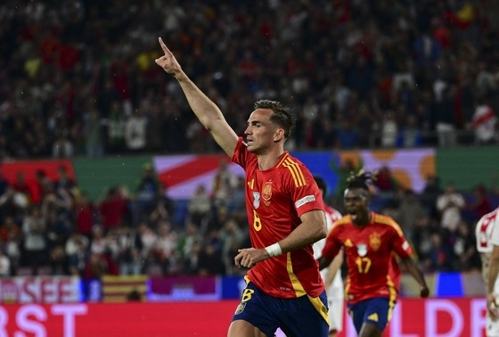    Фабиан Руис из сборной Испании