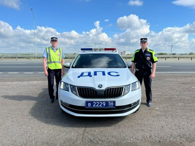    В Оренбурге правоохранители помогли семье доставить травмированного ребенка в больницу Марина Шарт
