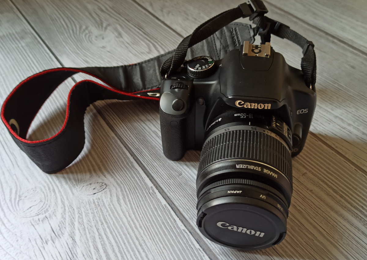 Canon  EOS 450D