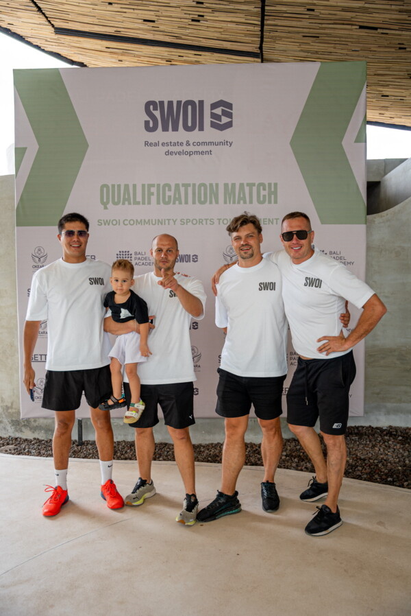 Команда SWOI на турнире по паделу, 31 марта 2024, фото из архива компании.