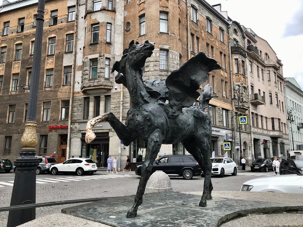 Фото автора. Пегас у водопоя