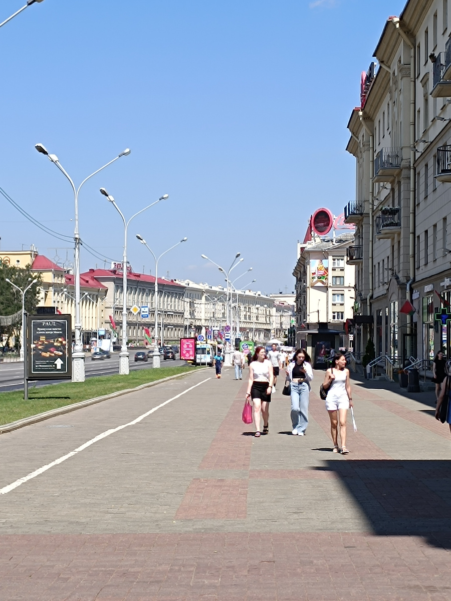  В последнее время я часто замечаю, что Беларусь стала привлекать к себе внимание, как страна для постоянного места жительства. В некоторых моих статьях  читатели в комментариях пишут: какая Аргентина?-2