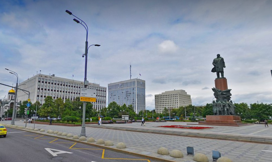 МВД, МЮ, БР и ВИЛ.
Источник: панорамы https://yandex.ru/maps 