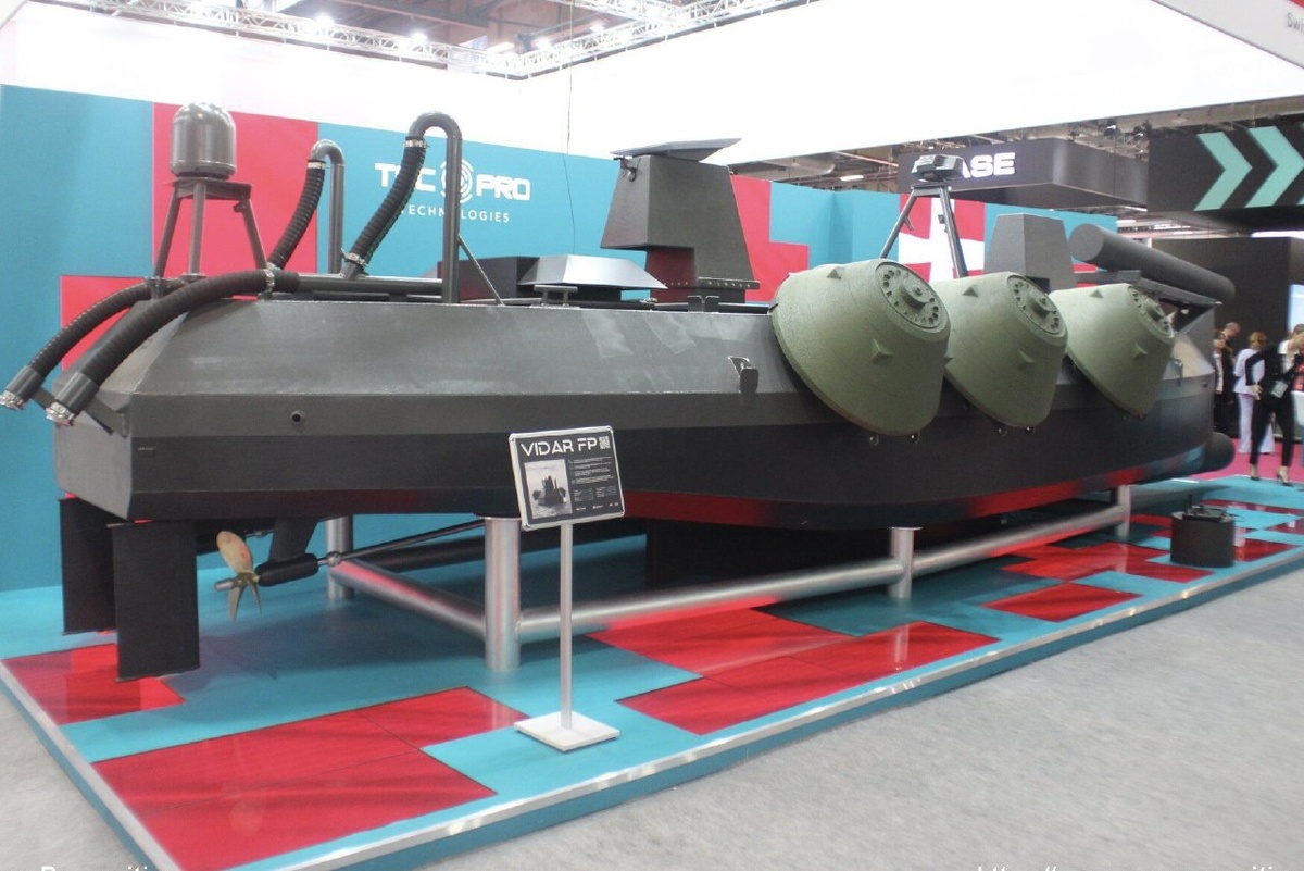    На минувшей выставке военного оборудования Eurosatory-2024 под Парижем большой внимание у военных спецов привлёк новый военно-морской беспилотник Vidar FP для НАТО.