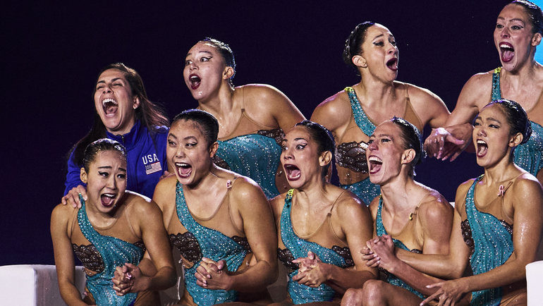    Калиста Лю (вторая слева в нижнем ряду) в составе сборной США. Getty Images