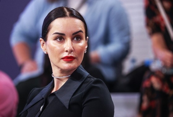    Тина Канделаки