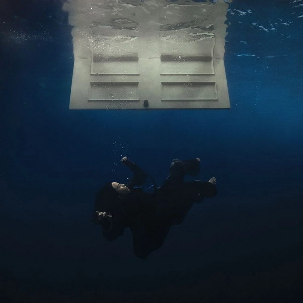     Билли Айлиш объяснила смысл названия своего альбома