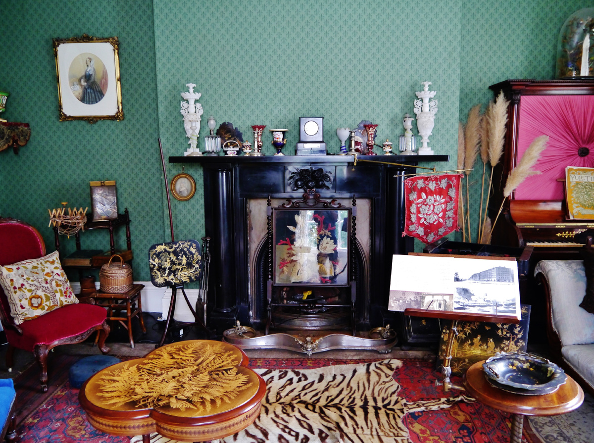Гостиная Музея викторианской жизни Гроув, Рэмси, остров Мэн. Фото: Zairon / Wikimedia Commons