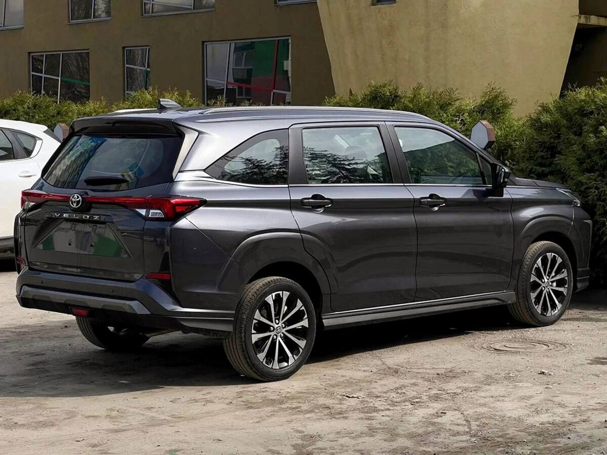 Вид сзади. Источник фото - auto.ru