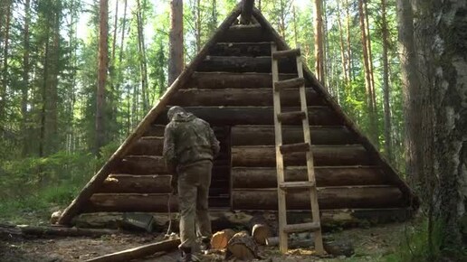 ПОЛ ГОДА В ТАЙГЕ. БЫТОВАЯ ВОЗНЯ. ДЕЛАЮ ПОЛЫ В УКРЫТИИ ДЛЯ ЖИЗНИ И НОЧЛЕГА ОТШЕЛЬНИКА. ЖИЗНЬ И БЫТ В ЛЕСУ КРУГЛЫЙ ГОД.