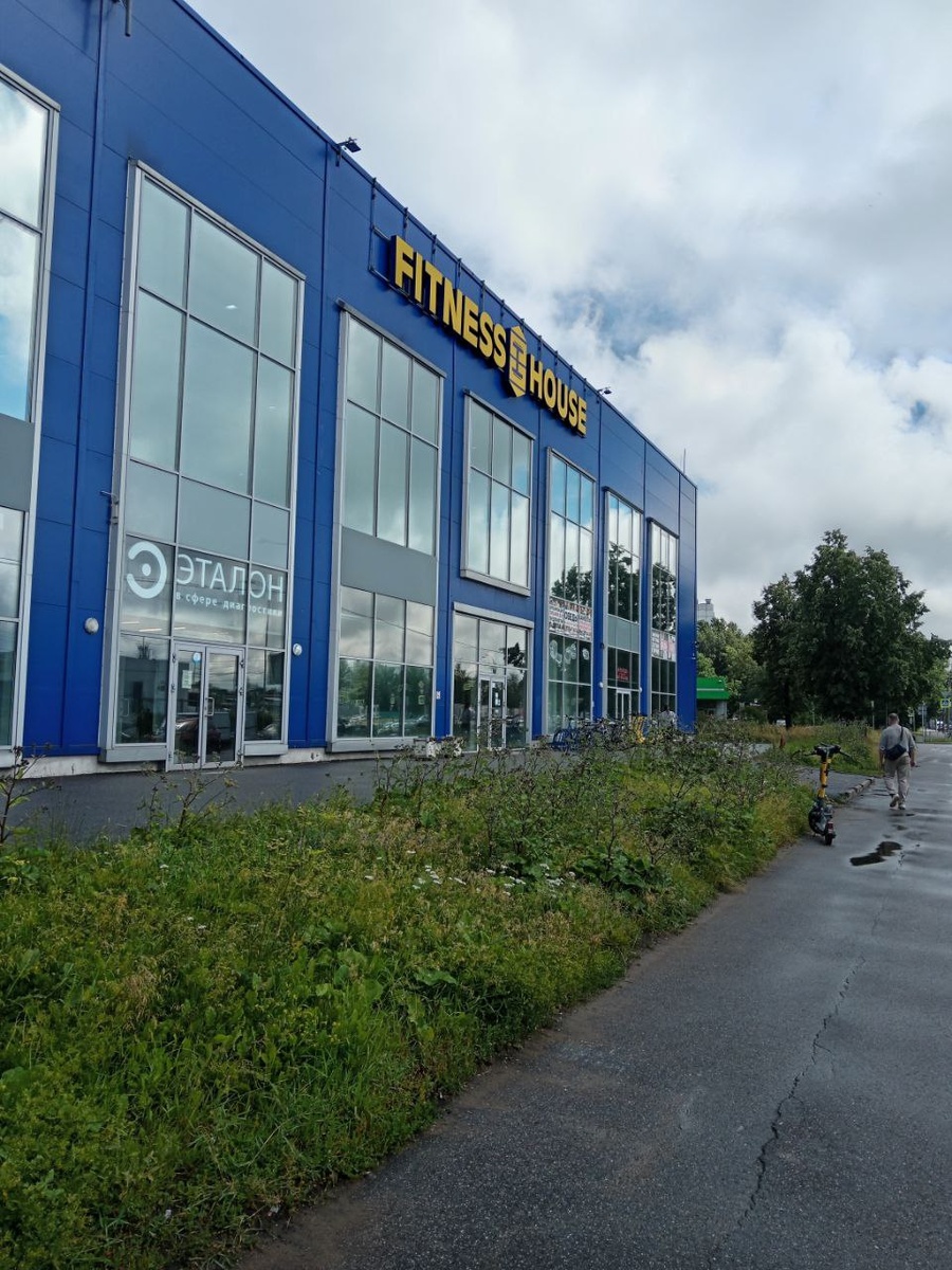 наш спорт комплекс в 5 минутах от дома