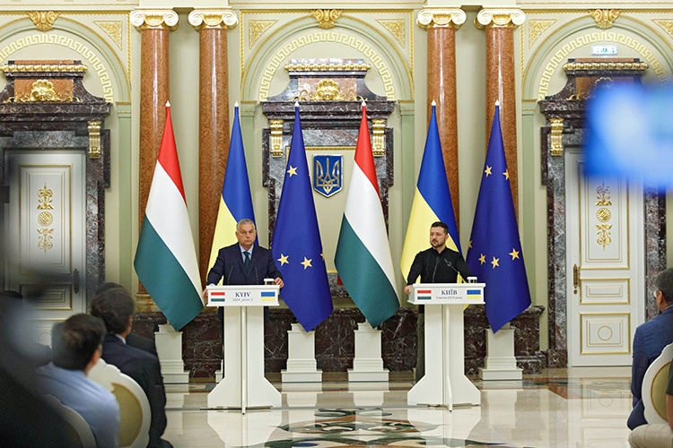    Публике неизвестны какие-то реальные результаты переговоров украинского президента и премьер-министра Венгрии.   
Фото: © Kirill Chubotin / Keystone Press Agency / www.globallookpress.com