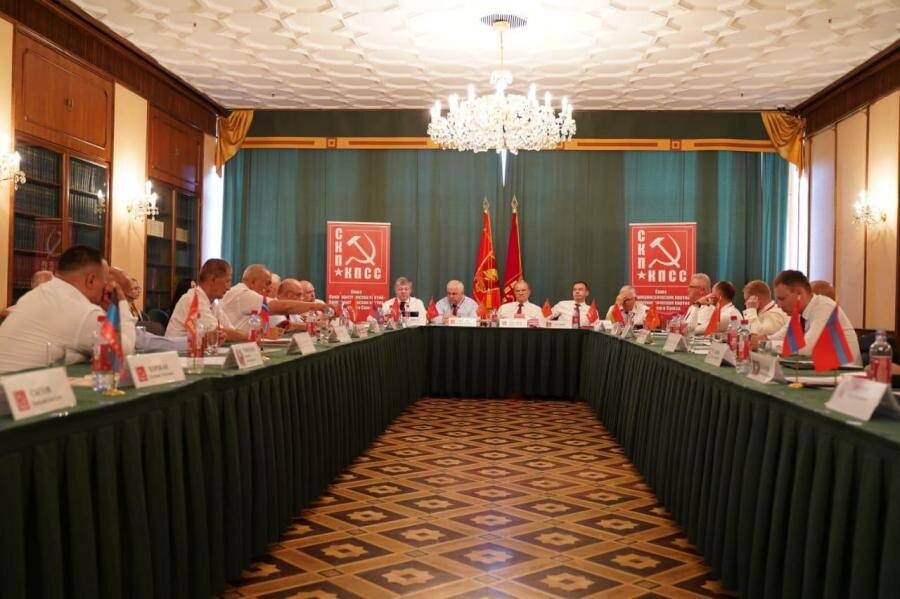 Вместе с товарищами из братских компартий готовимся к 80-летию Великой Победы</p>
<p>Геннадий Зюганов провел заседание Политического исполкома ЦС СКП-КПСС.-4