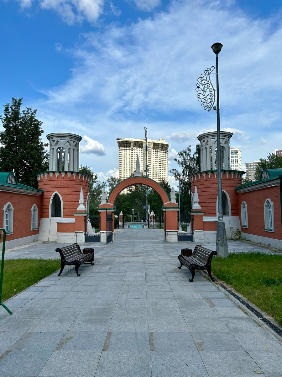 Парадный въезд