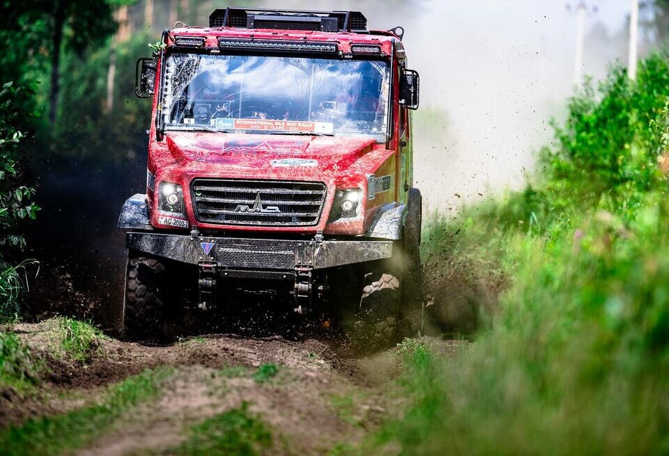   Сергей Вязович рассказал, как разбил лобовое стекло на прологе «Шелкового пути-2024» МАЗ-СПОРТавто
