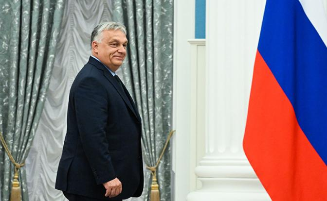 Премьер Венгрии Виктор Орбан 5 июля неожиданно для многих прибыл в Москву. Его визит заранее не анонсировался.