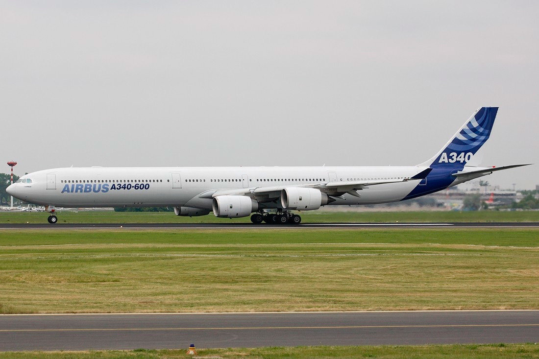 Одна  из модификаций самолета Airbus A340