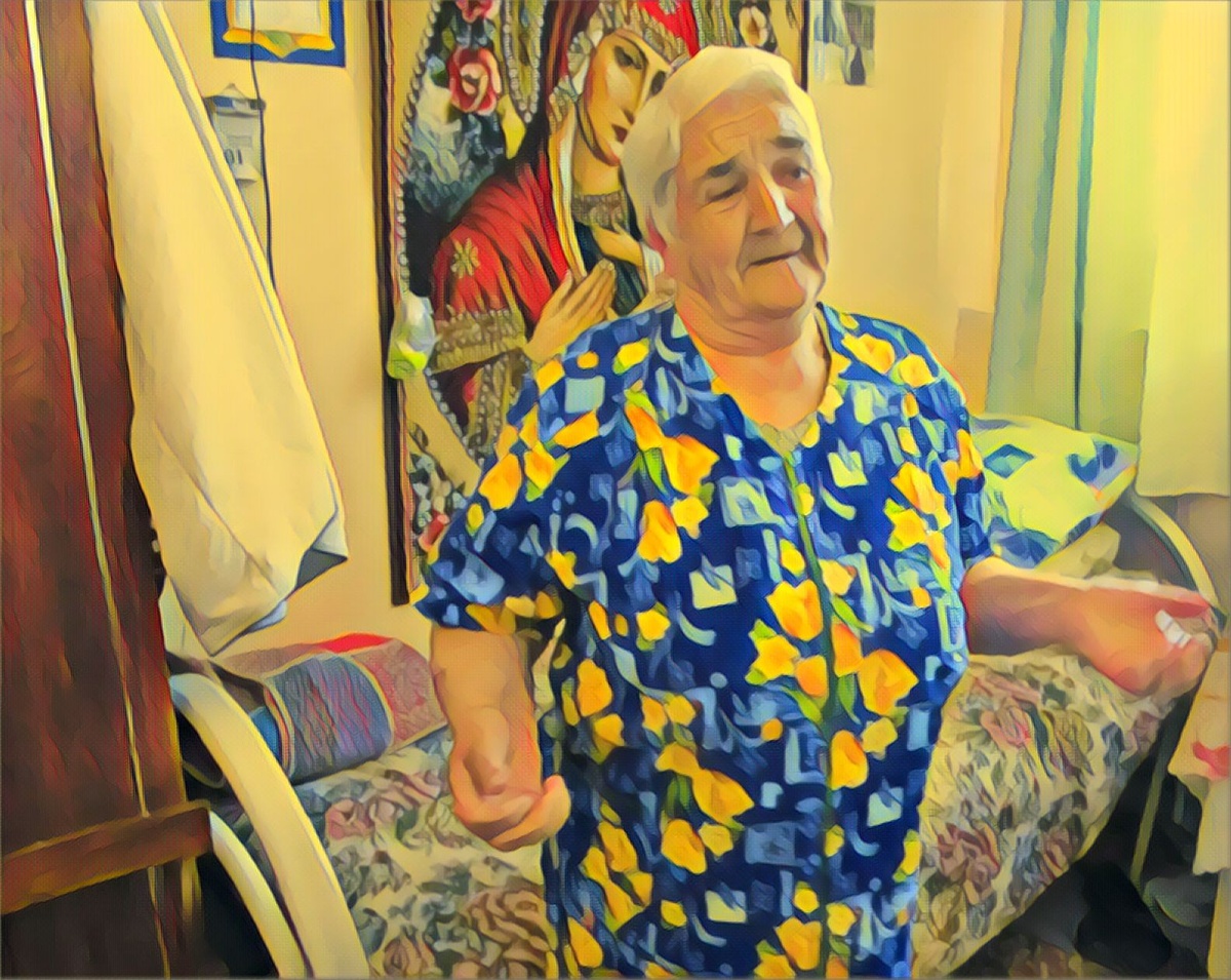 Зинаида Семёновна обжилась в комнате сестры