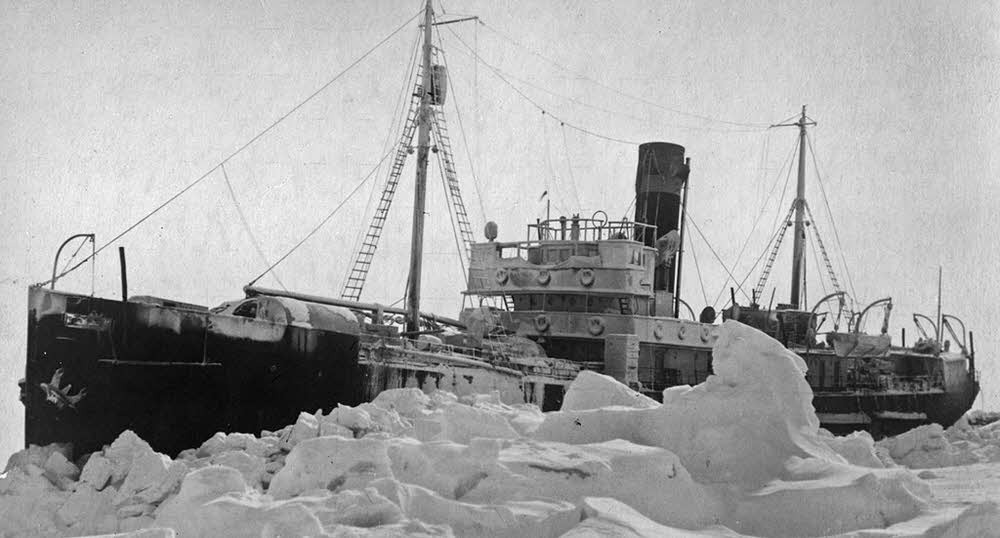 «На судне всё благополучно. Настроение бодрое», – летела радиограмма от парохода «Георгий Седов», попавшего в ледяную ловушку в Арктике.-2